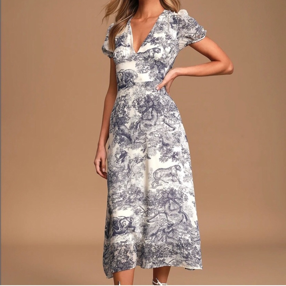 Moodie Toile du Jouy Midi Dress Size M Blue White Animal Motif Plunge V-Neck